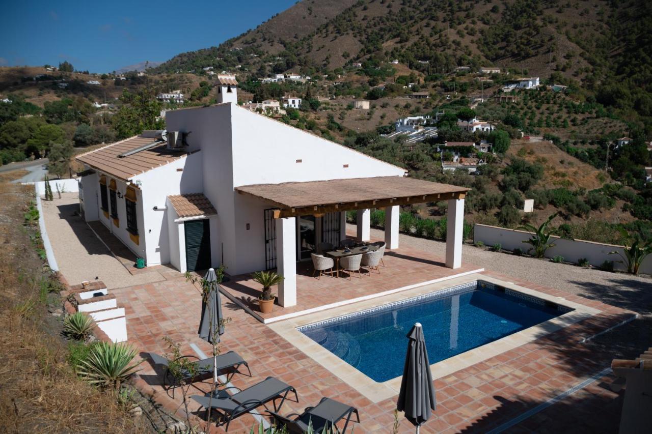 Casa Calmante - Stunning 3-bedroom With Private Pool Villa